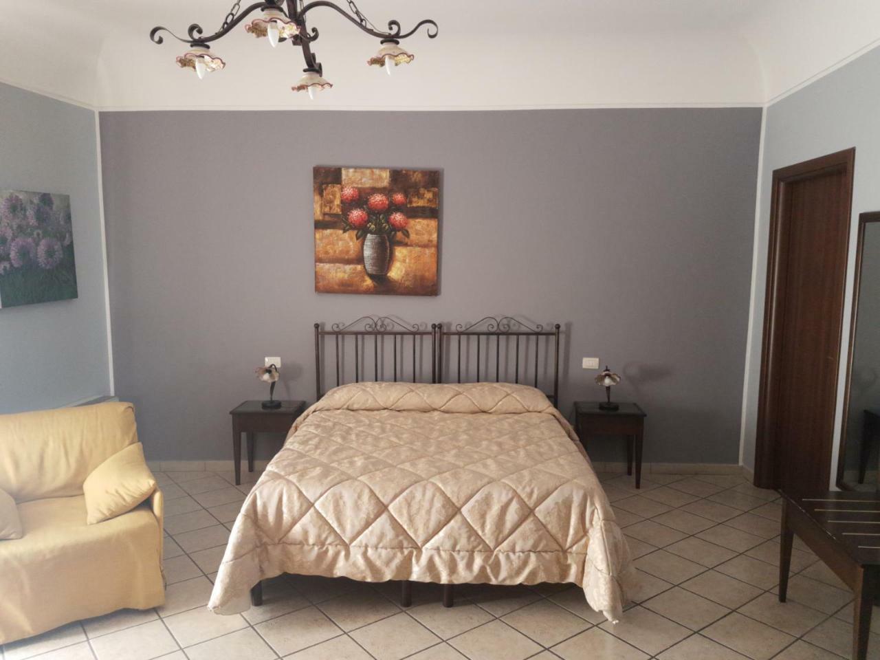 Affittacamere La Piazzetta Guest house
