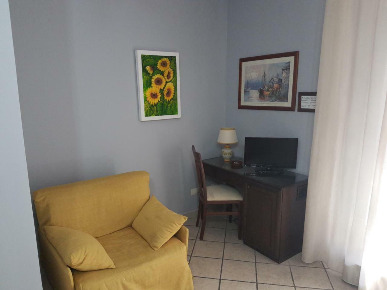 La Piazzetta 2*